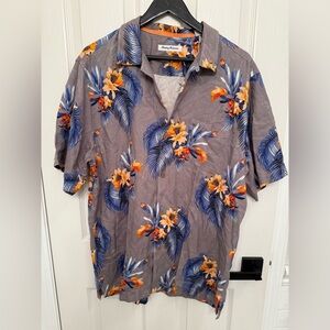 Tommy Bahamas Nassau blooms men’s shirts large